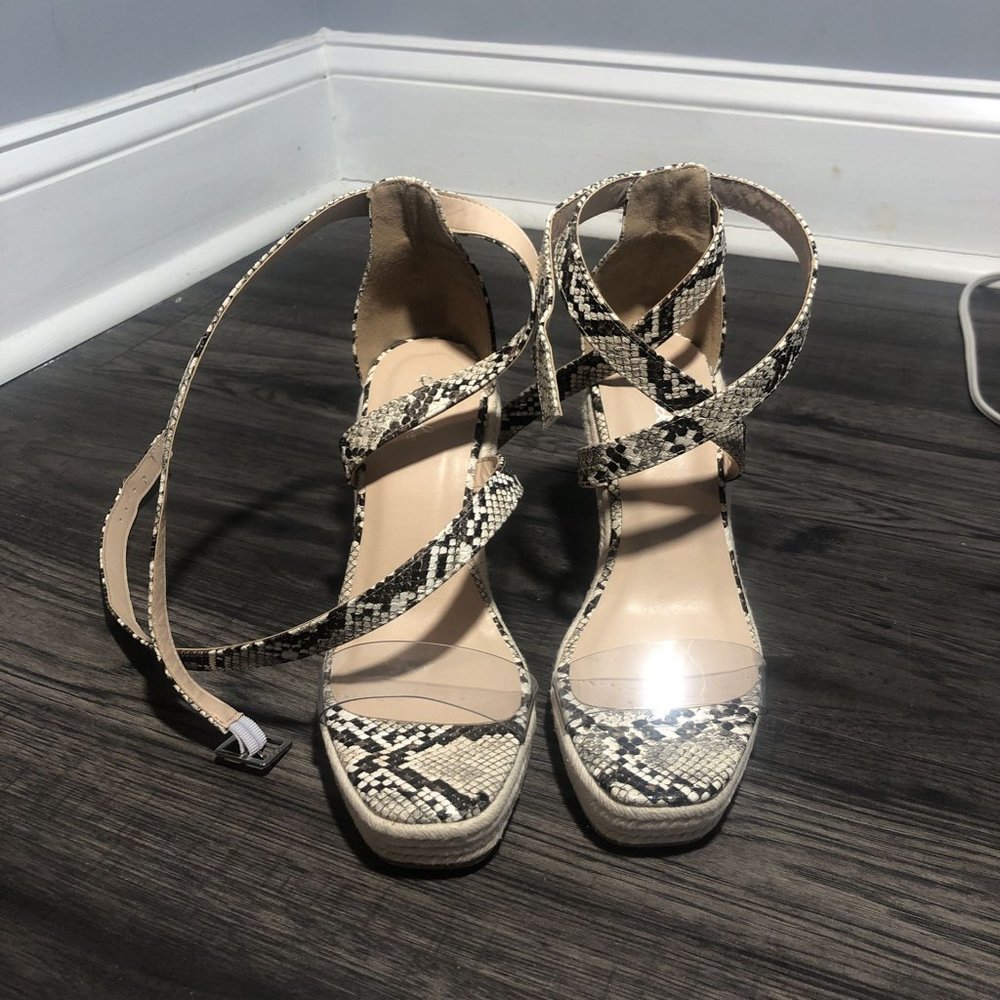 Qupid Creme Snakeskin Platform Strappy Wedges~ Size 7.5